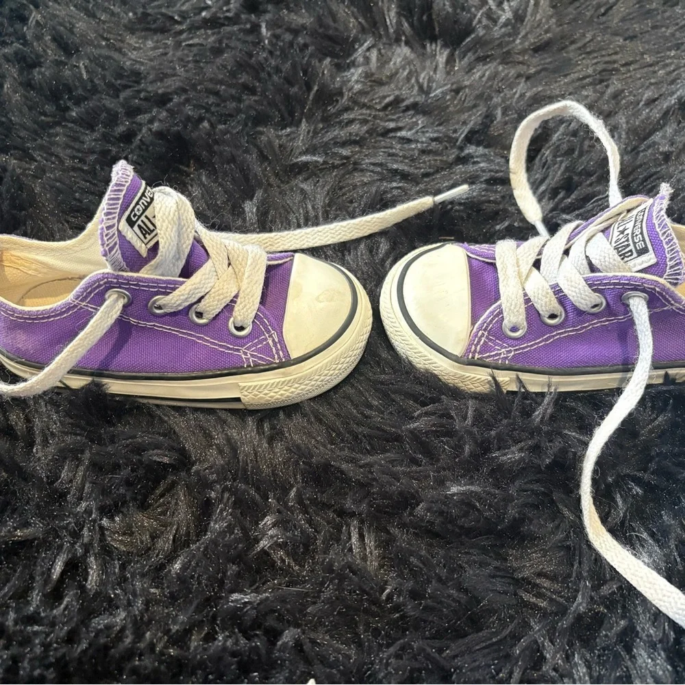 Converse Infant White and Purple Low-Top Sneaker - Picture 6 of 7